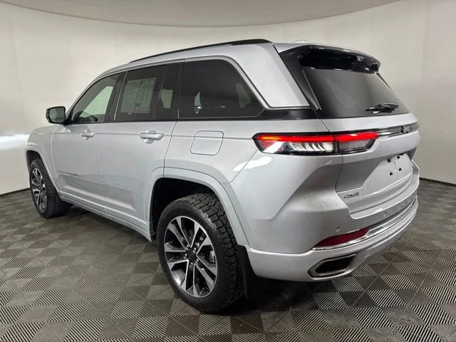 Used 2022 Silver Zynith Jeep Overland image 6
