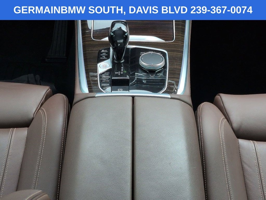 Used 2021 White Metallic BMW sDrive40i image 21