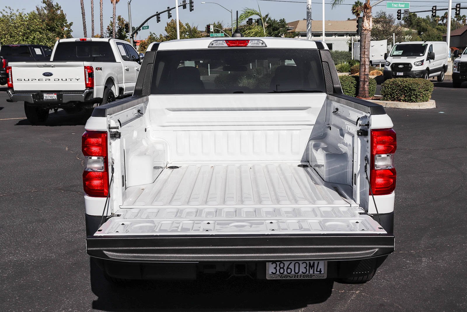 Used 2026 Oxford White Ford XLT image 27