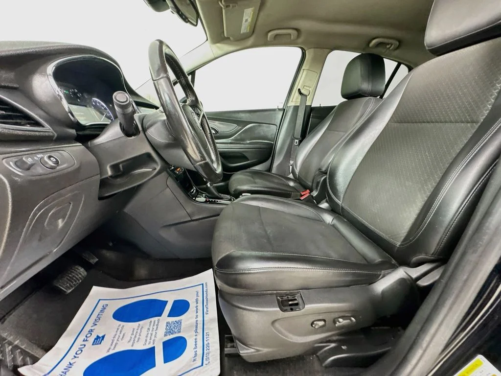 Used 2018 Ebony Twilight Metallic Buick Preferred image 21