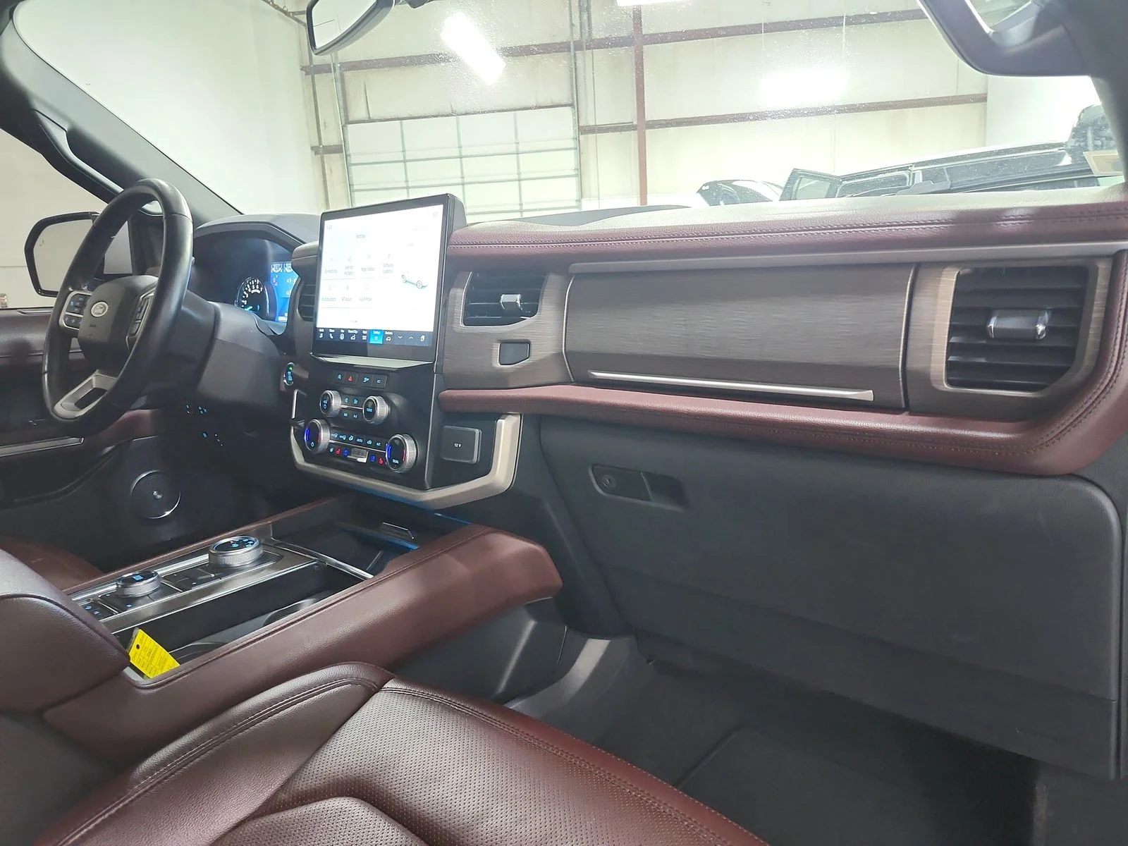 Used 2024 Oxford White Ford Limited image 40