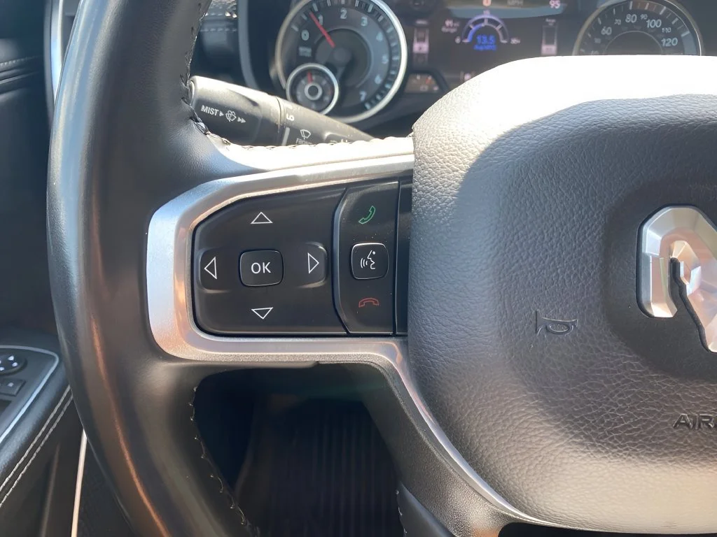 Used 2022  Ram Laramie image 21