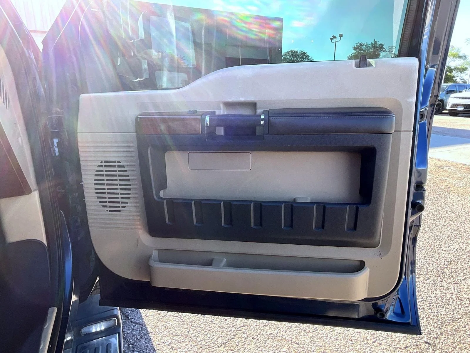 Used 2016 Blue Ford King Ranch image 17