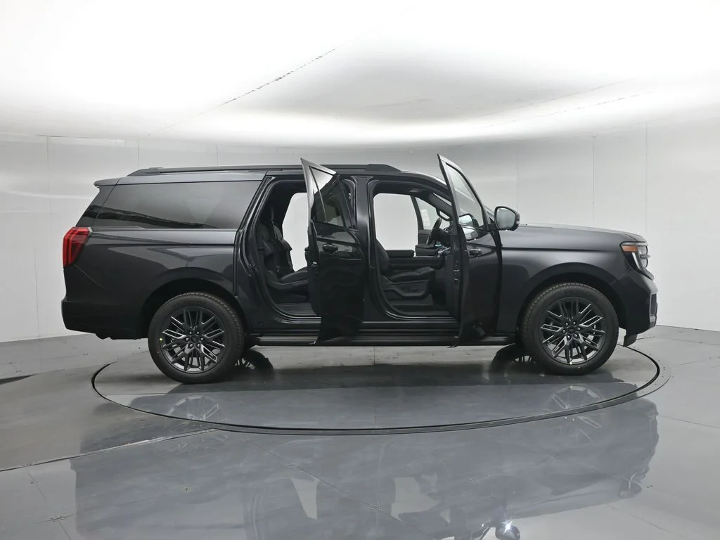 New 2026 Gray Ford Platinum image 4