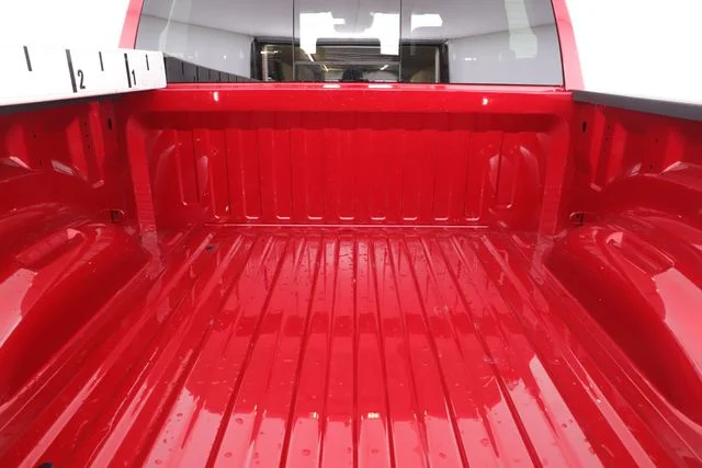 New 2027 Molten Red Pearl-Coat Exterior Paint RAM Laramie image 31