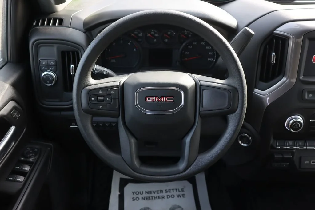 2025 GMC Sierra 3500HD Pro - Photo 17