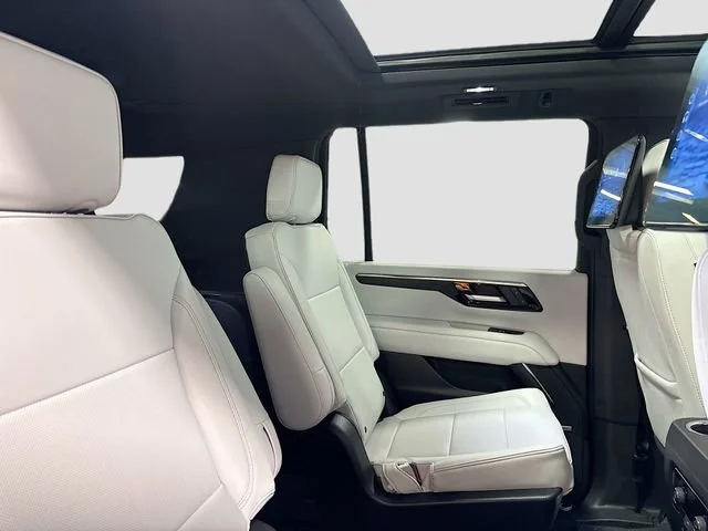 2025 Chevrolet Suburban Premier - Photo 34