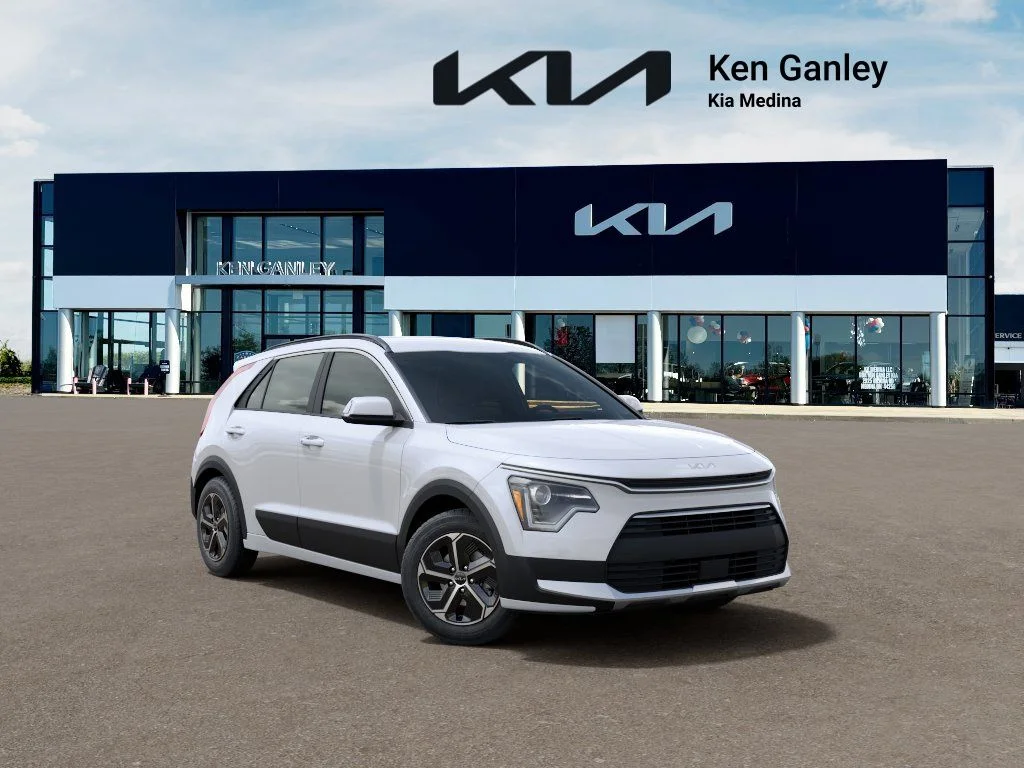 New 2026 Snow White Pearl Kia EX image 8