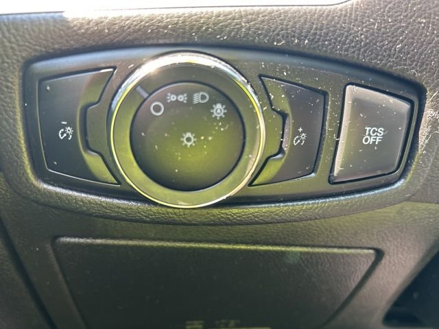 Used 2023 White Ford SE image 25