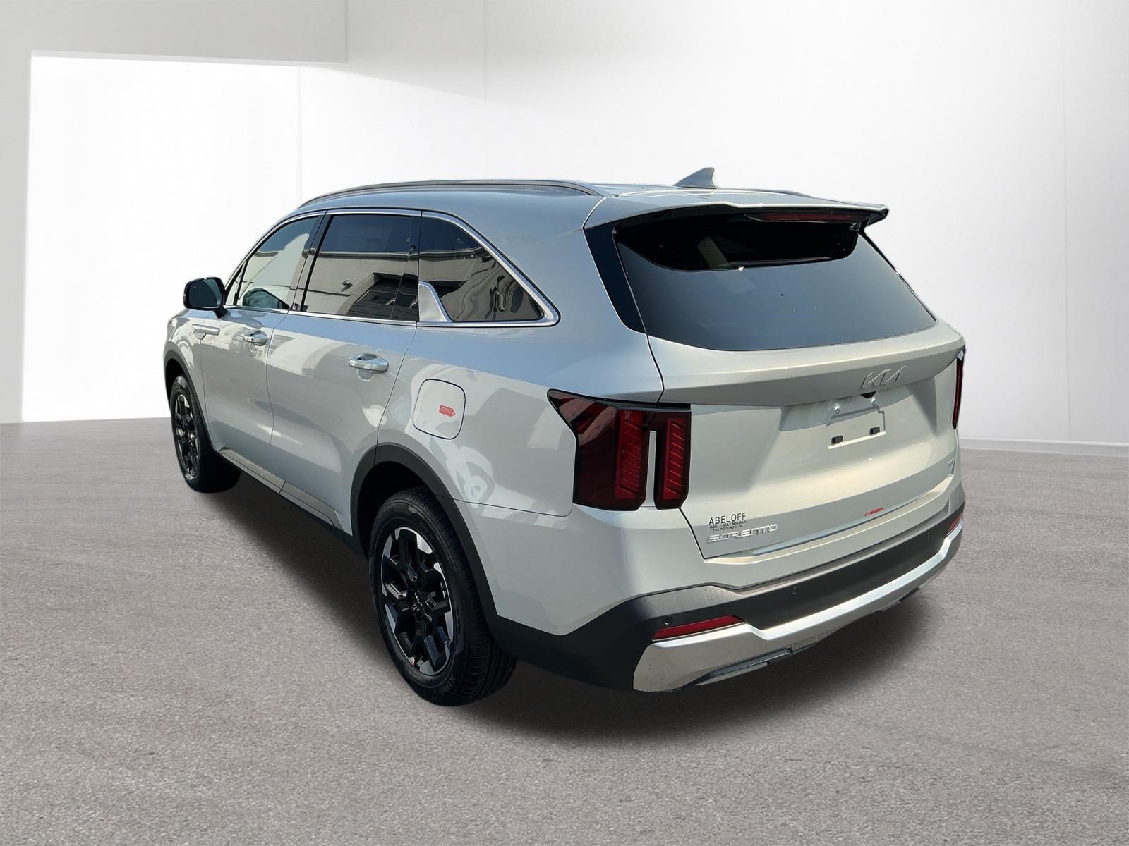 New 2026 Ivory Silver Kia S image 5