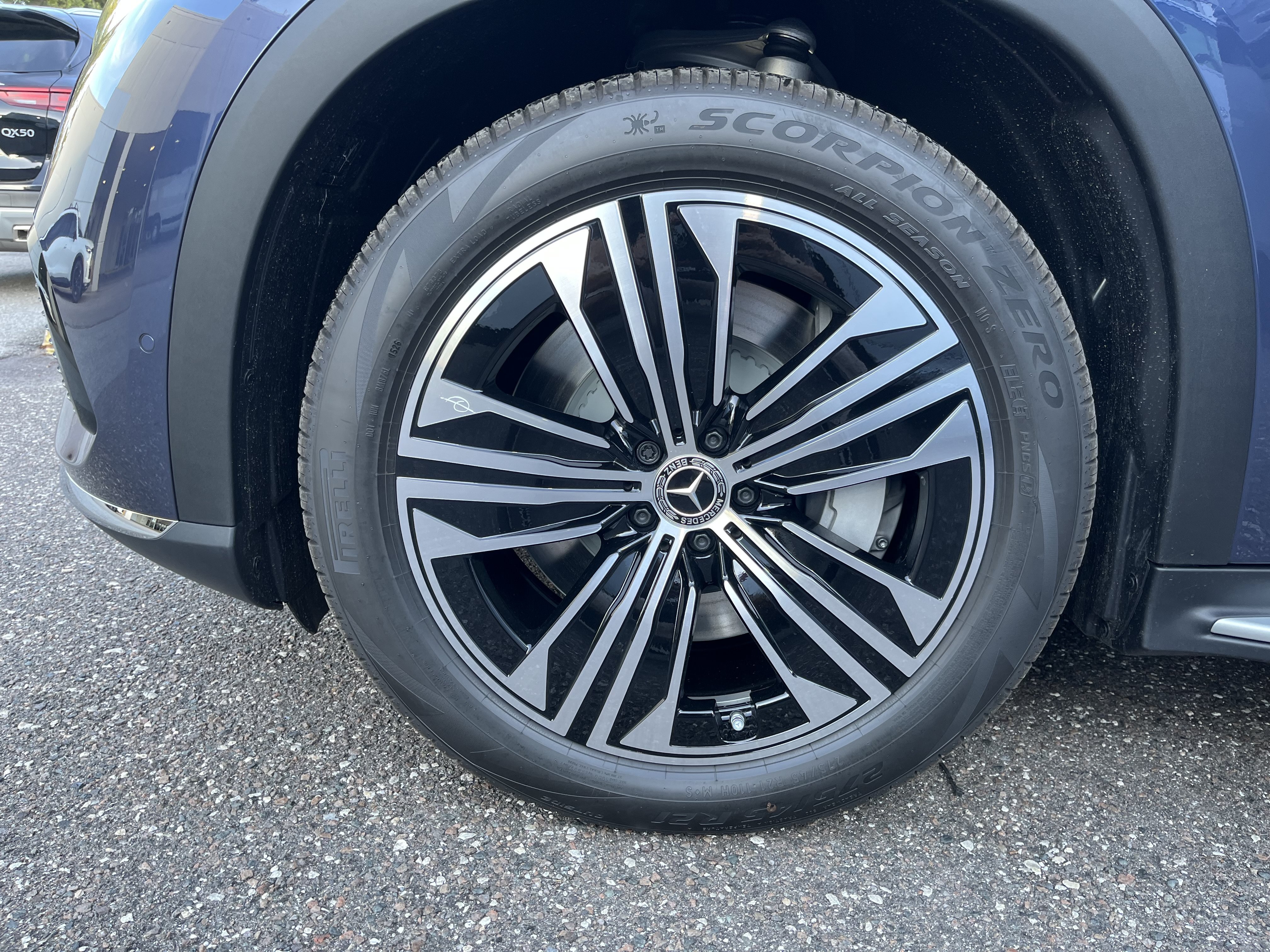 New 2026 Twilight Blue Metallic Mercedes-Benz EQS 400 image 11