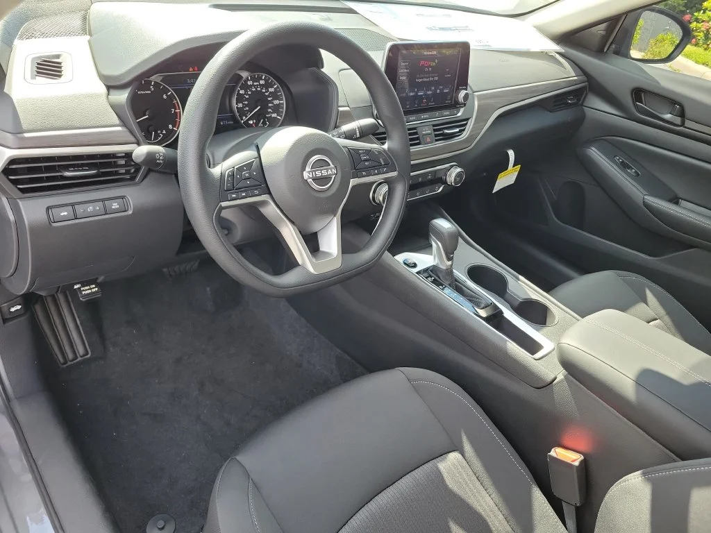 New 2026 Gray Nissan 2.5 SV image 18