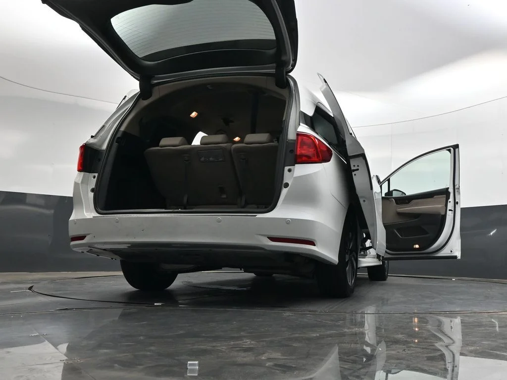 Used 2023  Honda Touring image 49