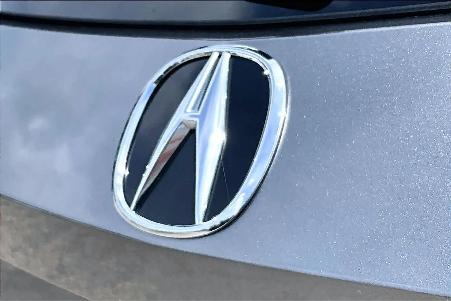 Used 2023 Liquid Carbon Metallic Acura w/Technology Package image 31