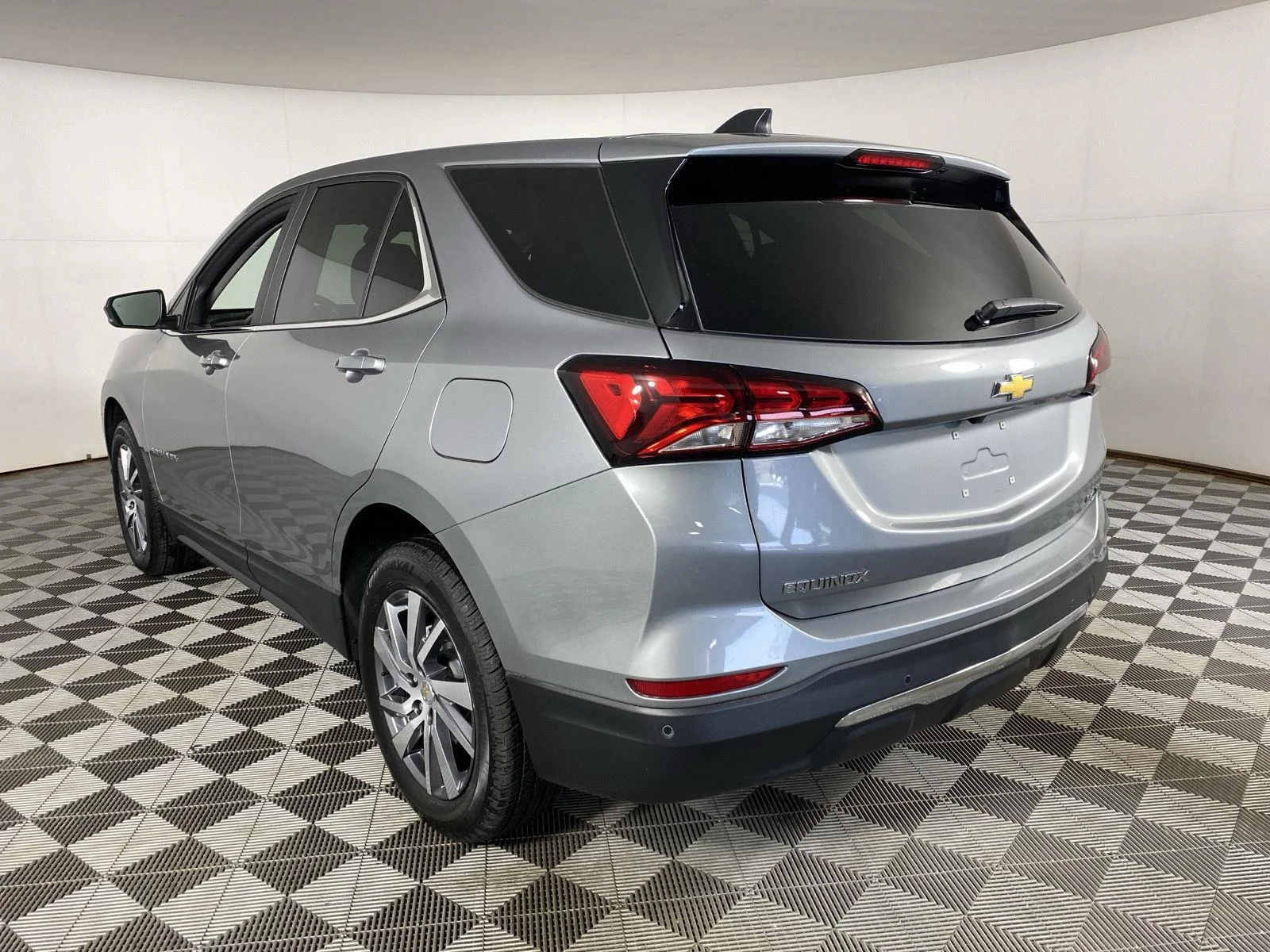 Used 2024 Sterling Gray Metallic Chevrolet LT image 14