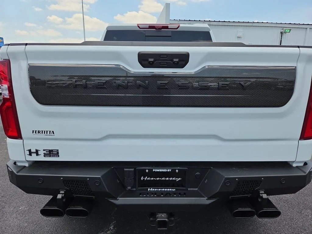 New 2026 Summit White Chevrolet ZR2 image 25