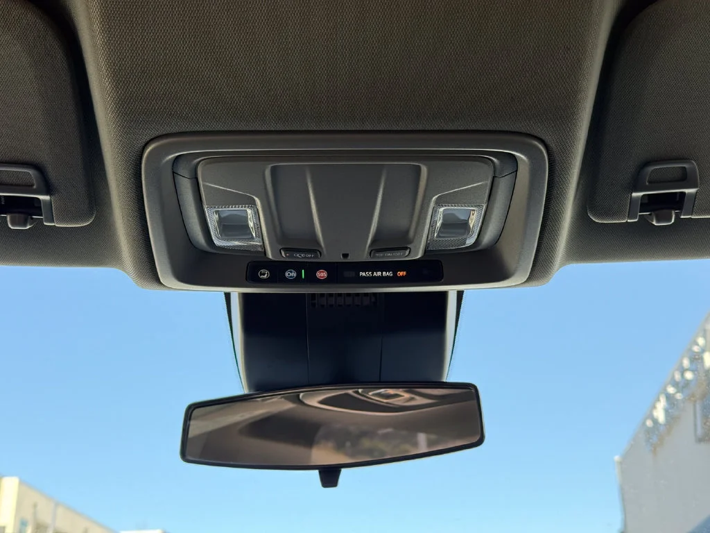 Used 2026 Summit White Chevrolet Custom image 23