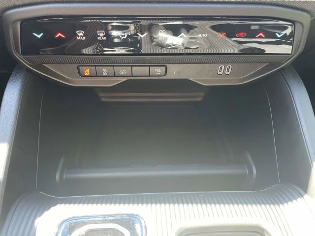 New 2026 Black Jeep Laredo image 32