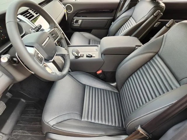 Used 2025 Fuji White Land Rover S image 9