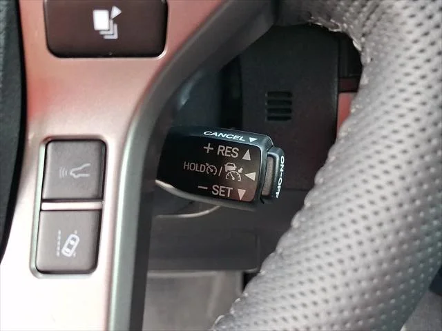 Certified Used 2023 MAGNETIC GRAY MET. Toyota  image 28