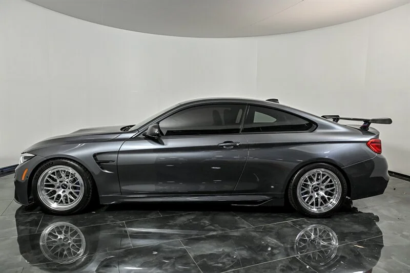 Used 2018 Mineral Grey Metallic BMW COMPETITION image 6