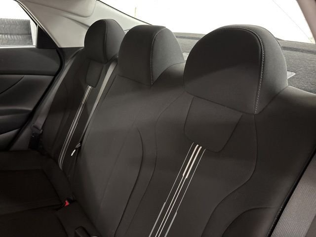 2023 Hyundai Elantra Blue - Photo 26