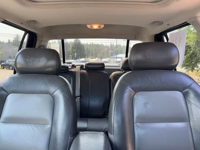 Used 2005 Black Clearcoat Ford Adrenalin image 29