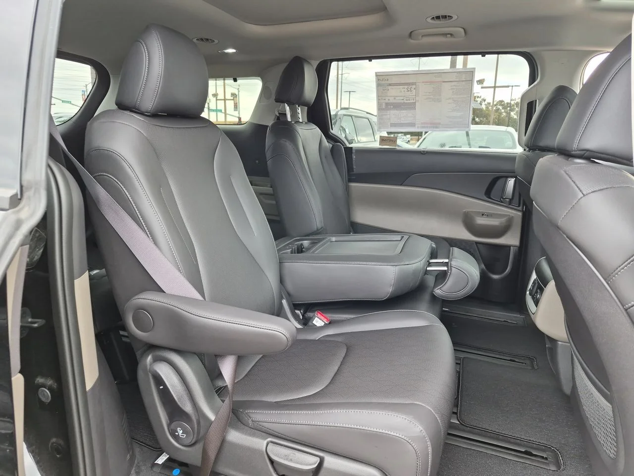 New 2026 Aurora Black Pearl Kia SX image 28