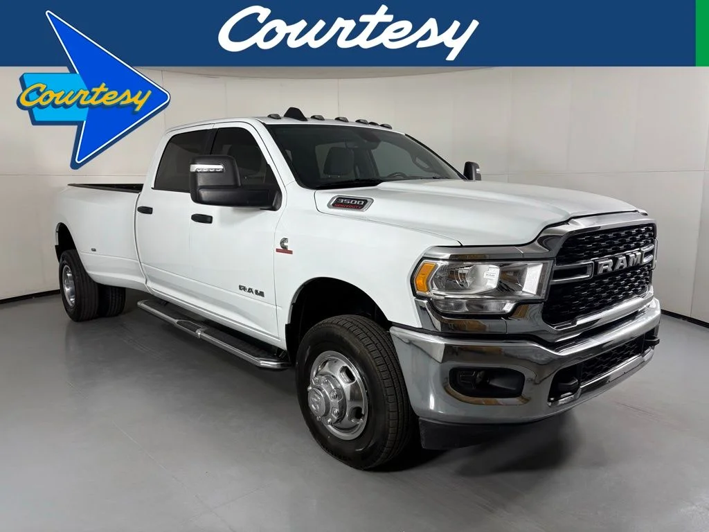 2024 RAM 3500 Big Horn 4X4 Crew Cab LWB's photo