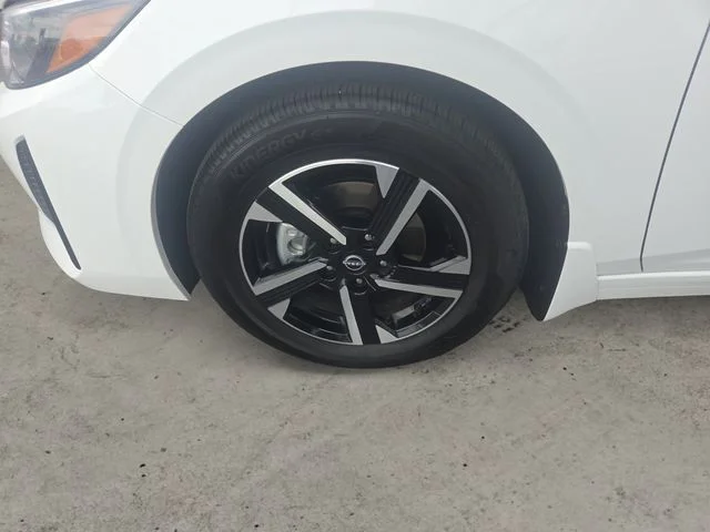 Used 2025 White Nissan SV image 9