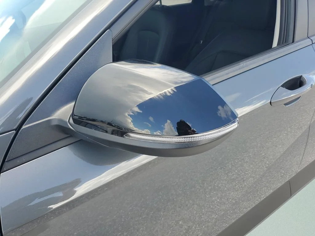 Used 2026 Gray Hyundai SEL Premium image 26