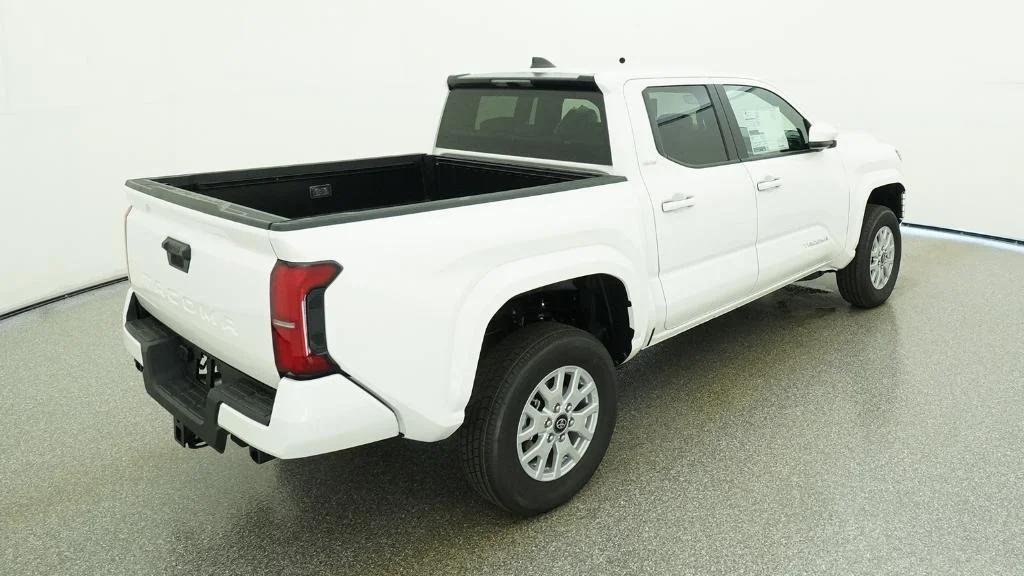 New 2026 Ice Cap Toyota SR5 image 7