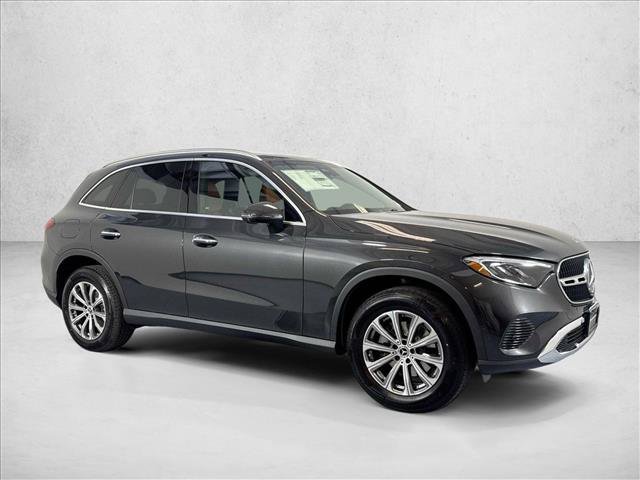 New 2026 Graphite Grey Metallic Mercedes-Benz GLC 300 image 32