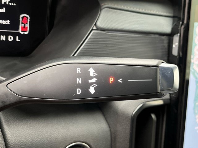 Used 2025 Sterling Metallic GMC AWD AT4 image 26