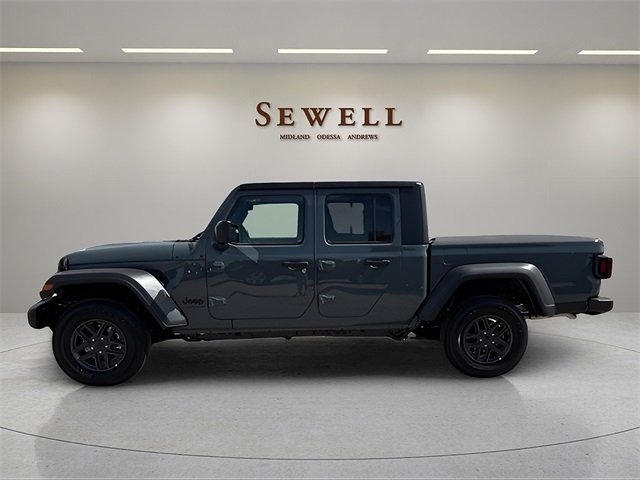 2025 Jeep Gladiator Sport S photo 2