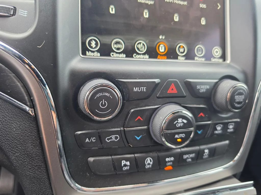 Used 2018 Black Jeep Limited image 13