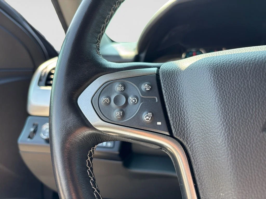 Used 2020 Black Chevrolet Premier image 26