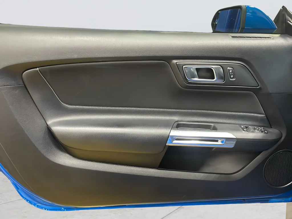 2021 Ford Mustang GT - Photo 23