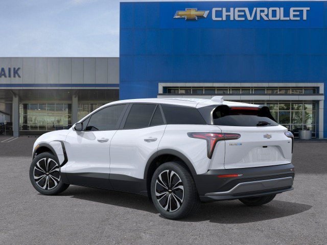 2026 Chevrolet Blazer EV photo 3 of 32