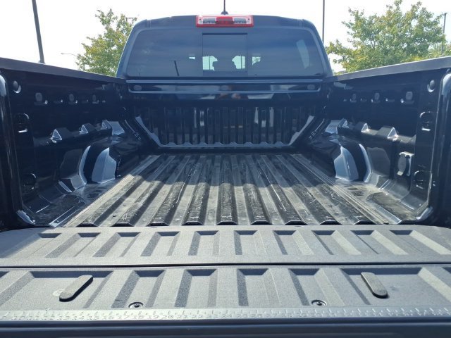 Used 2024 Black Chevrolet Z71 image 20