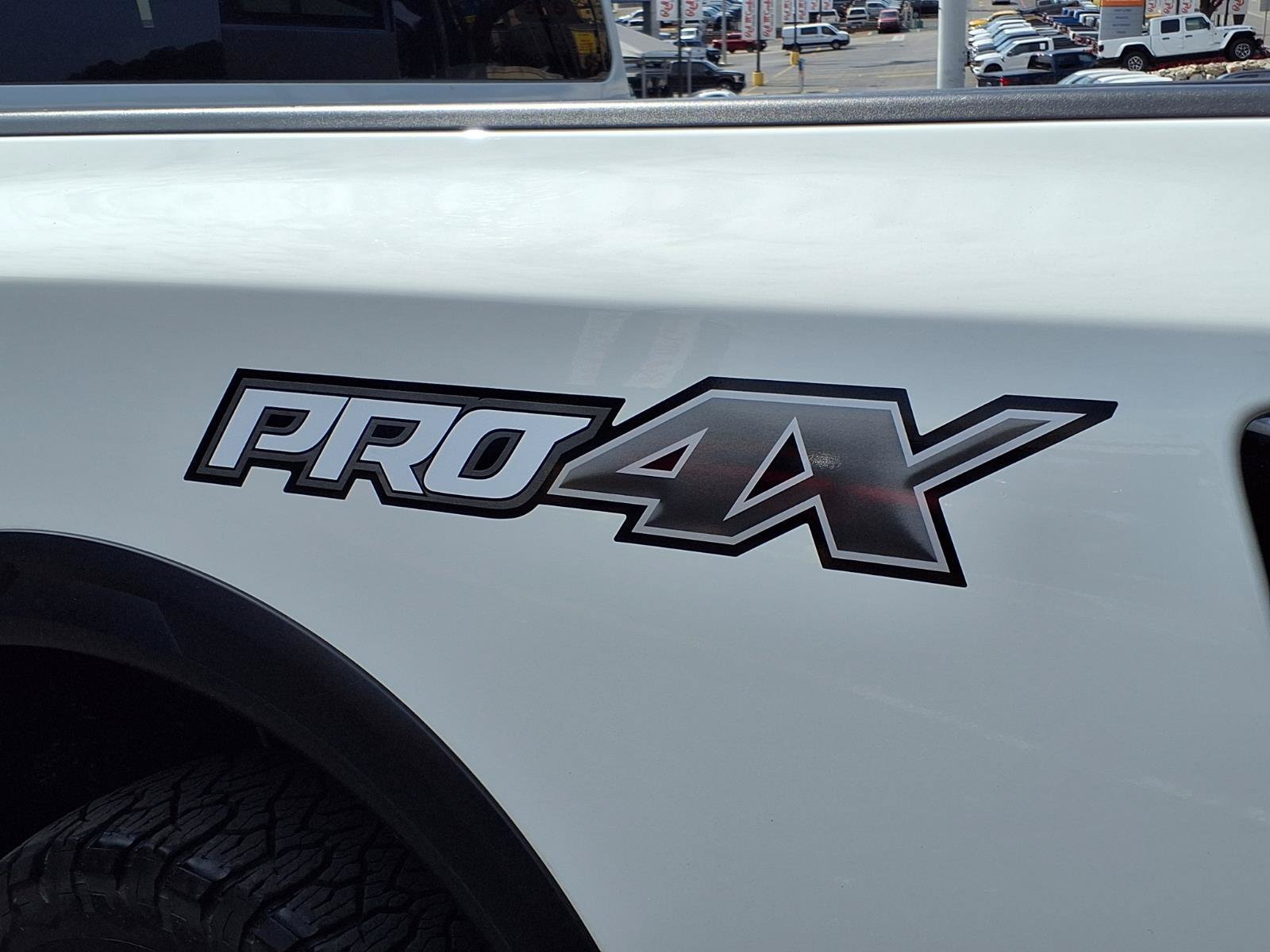 Used 2021 Glacier White Nissan PRO-4X image 9