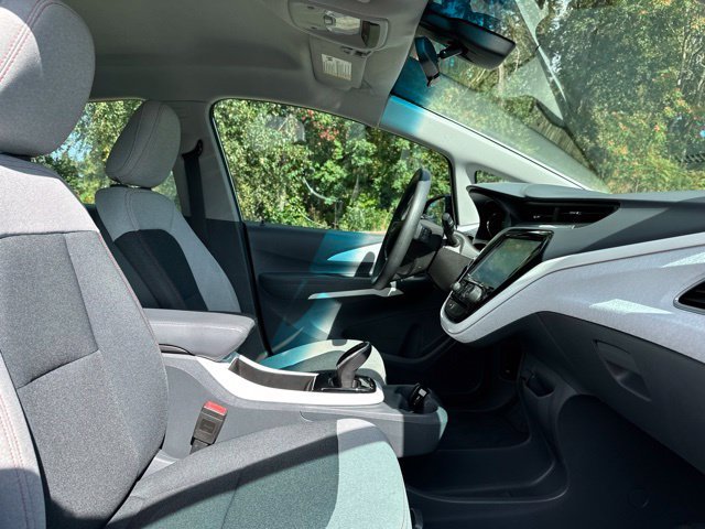 Used 2019 Summit White Chevrolet LT image 24