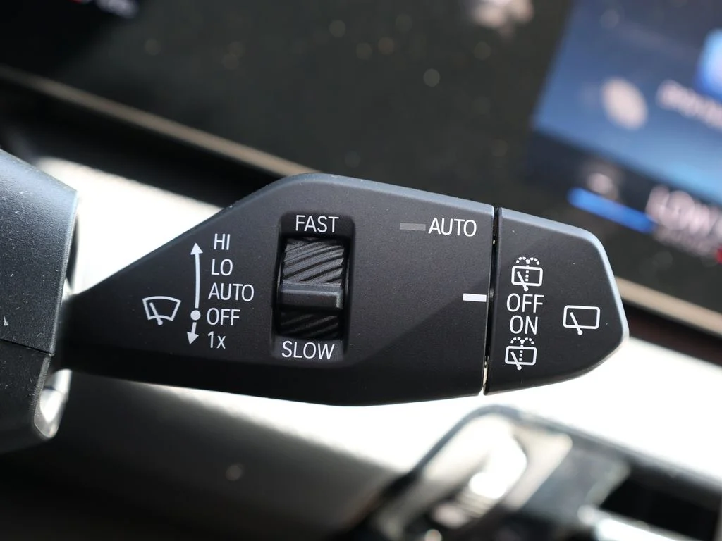 Used 2026 Silver BMW M35i image 39