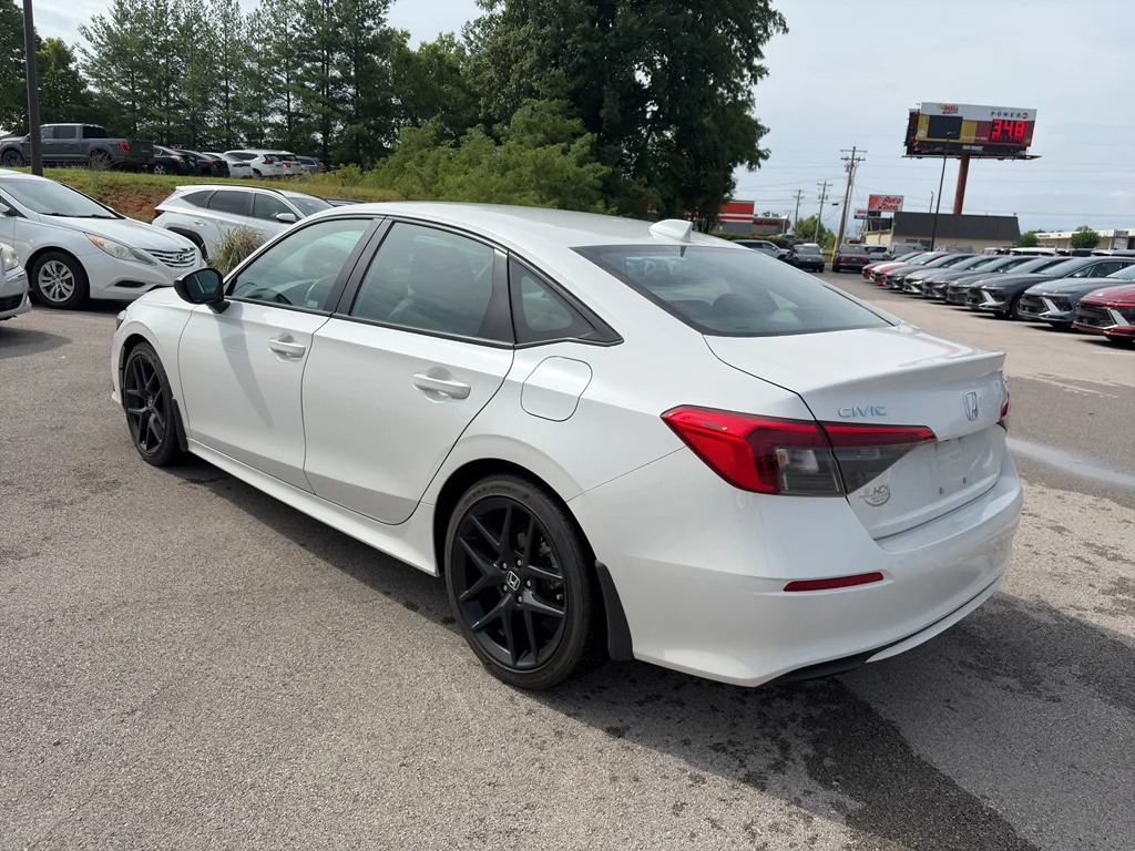 Used 2022 Platinum White Pearl Honda Sport image 5