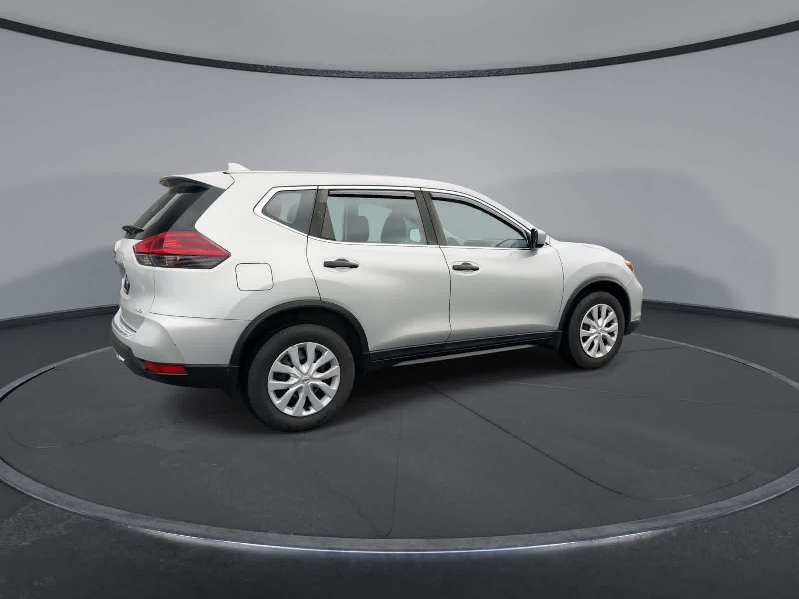 Used 2019 Brilliant Silver Metallic Nissan S image 8