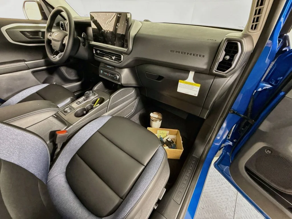 New 2026 Velocity Blue Metallic Ford Outer Banks® image 30