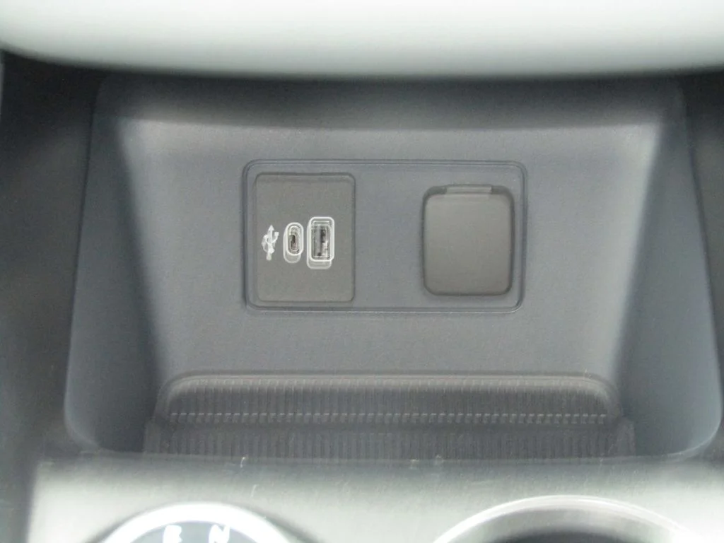New 2026 Agate Black Metallic Ford Active image 16
