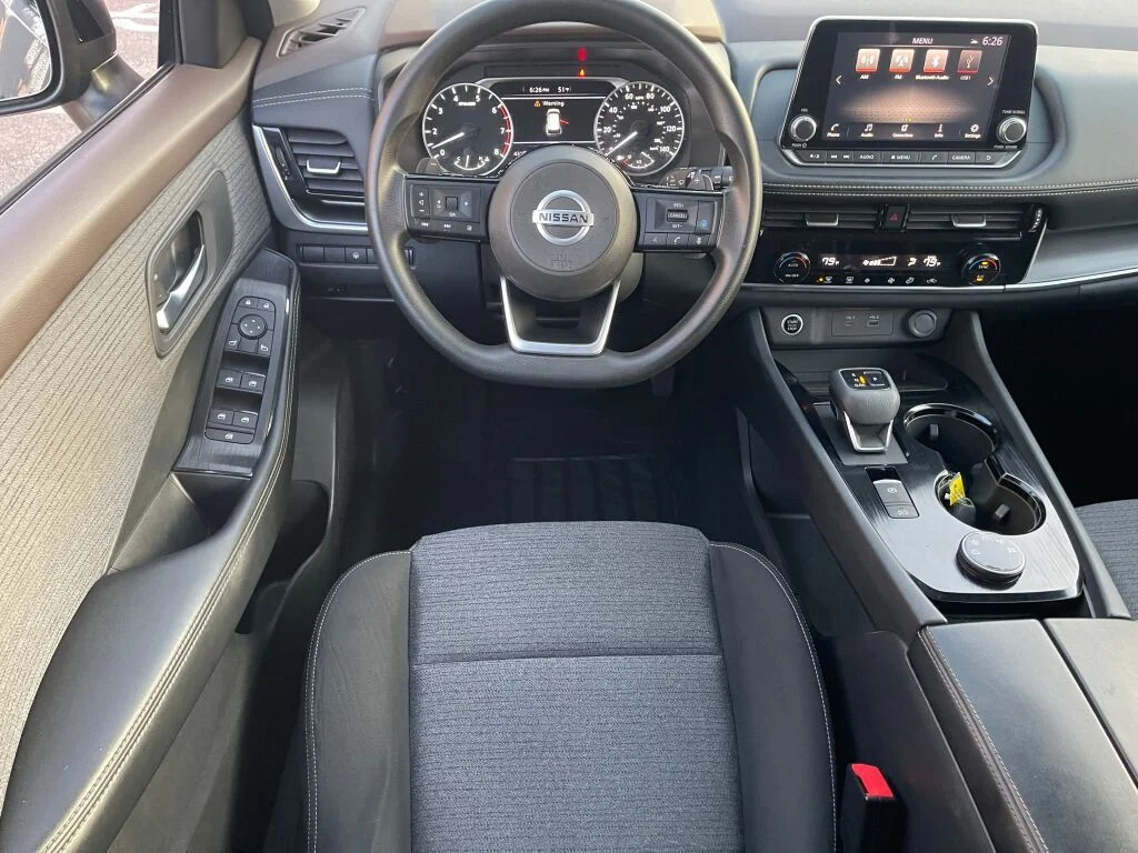 Used 2021 Super Black Nissan SV image 2