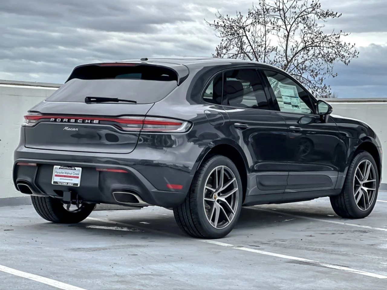 2026 Porsche Macan - Photo 8