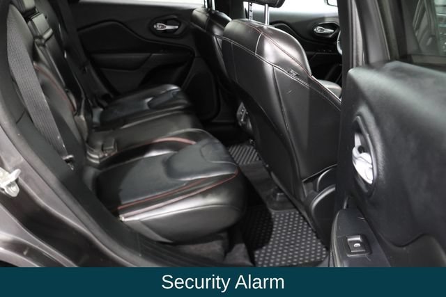 Certified Used 2016 Gray Jeep Trailhawk image 13